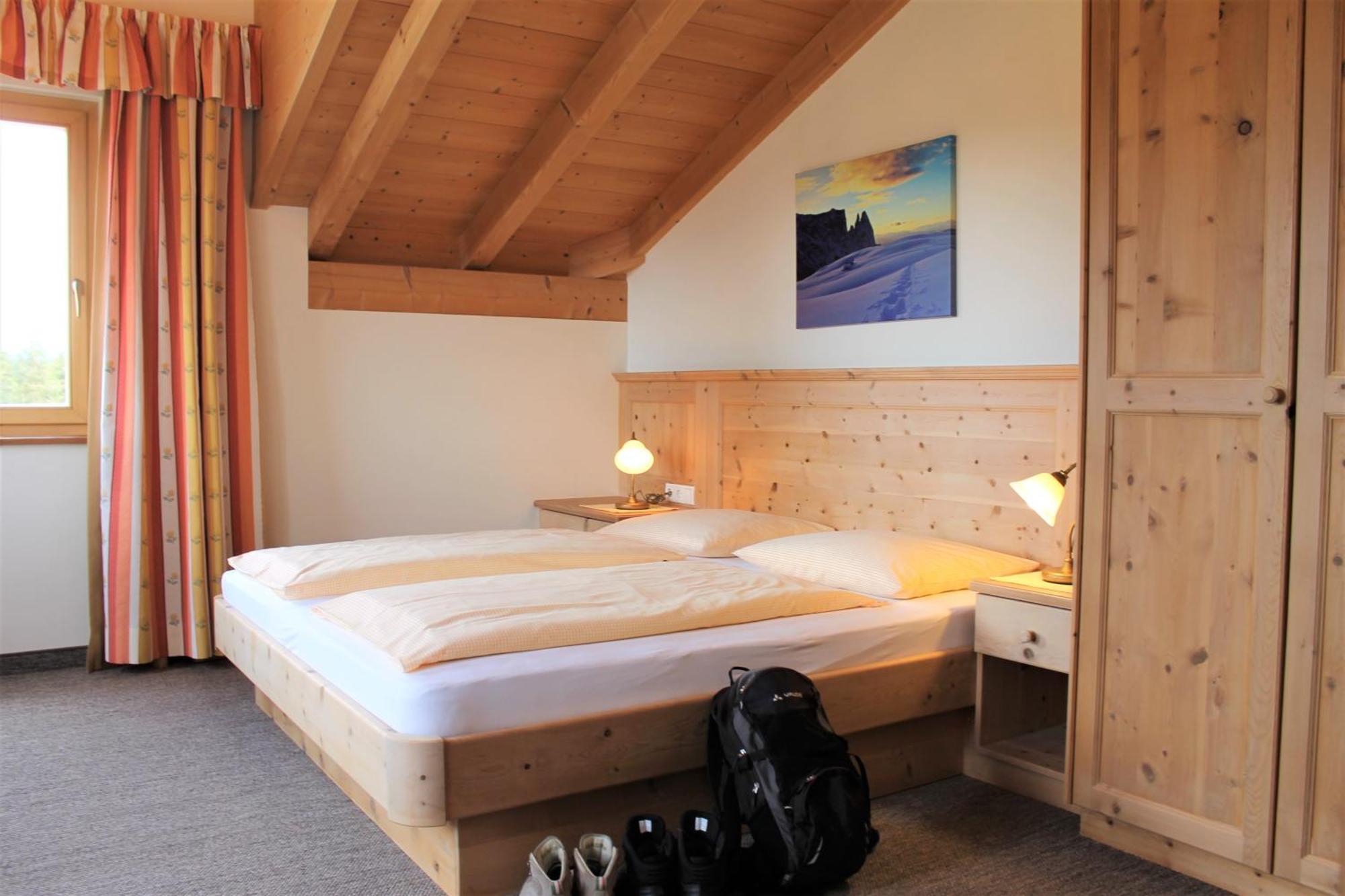 Hotel Landgasthof Laerchenwald Collepietra  Buitenkant foto